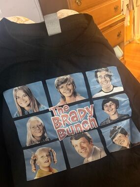 The Brady Bunch Graphic Adult Short Sleeve 2XL T-Shirt - Black EUC